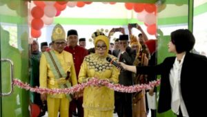Momentum HUT RI, Wali Kota Gorontalo Resmikan Stadion Merdeka