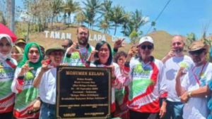 Bupati Nelson Canangkan Taman Kelapa Dunia di Mootilango