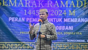 Sekda Roni Sampir Resmi Tutup Semarak Ramadhan di Desa Bongomeme