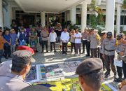 Bupati Sofyan Tekankan Pentingnya Pelayanan Ramah dan Responsif saat Pengamanan Perayaan Ketupat