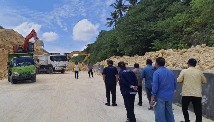 GORR Rawan Longsor, Komisi III Himbau Pengguna Jalan Berhati-hati