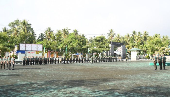 Korem 133/NW Gelar Upacara Rutin Hari Senin, Tingkatkan Disiplin Prajurit