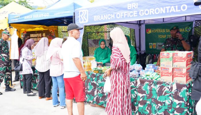 Peringati HUT TNI Ke-80, Korem 133/NW Gelar Bazar Murah