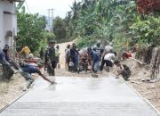 Gotong Royong TNI-Rakyat: Wujudkan Jalan Impian Desa Tonala