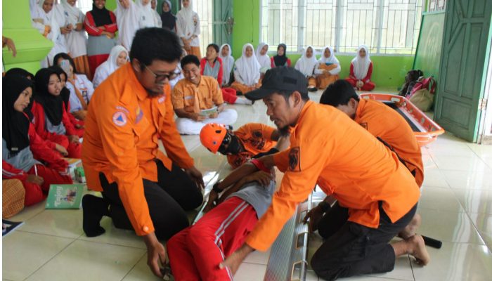 Hadir di SMA 8 Mandai, Pertamina Sulawesi Ajak Pelajar Belajar Siaga Bencana