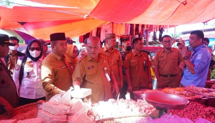 Pemkab Boltara Sidak Pasar Boroko: Dapati Harga Rica Meroket hingga Soroti Kebersihan