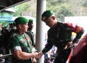 Danrem 133/NW Resmi Lepas Personel Satgas Pamtas RI-PNG Mobile Wilayah Papua