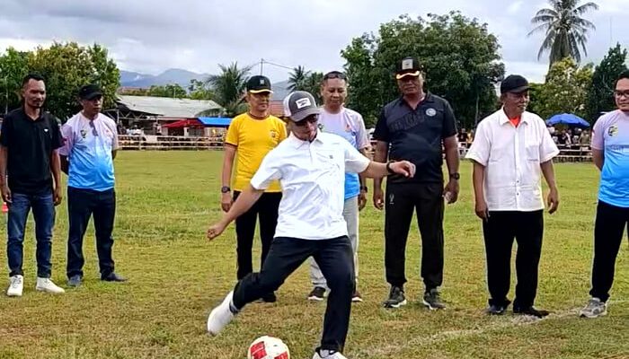 Sirajudin Lasena Resmi Buka Turnamen Bupati Boltara Cup 2026