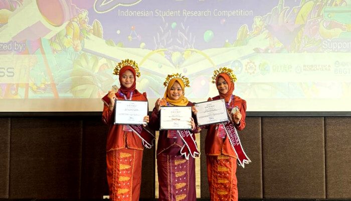 Membanggakan! Tiga Siswi MAN 1 Kabgor Bawa Pulang Prestasi Nasional ISRC 2026