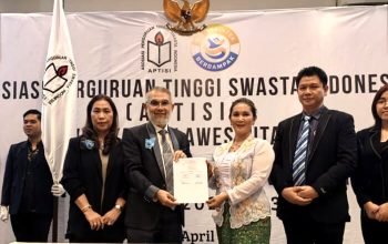 Resmi Dilantik, Mery J. J. Langi Kini Pimpin APTISI Sulut