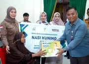 Asisten III Boltara Salurkan Bantuan untuk Lansia hingga Disabilitas