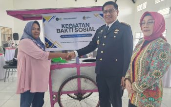 Kalapas Gorontalo Serahkan Gerobak UMKM untuk Keluarga Narapidana di Momentum HBP ke-62