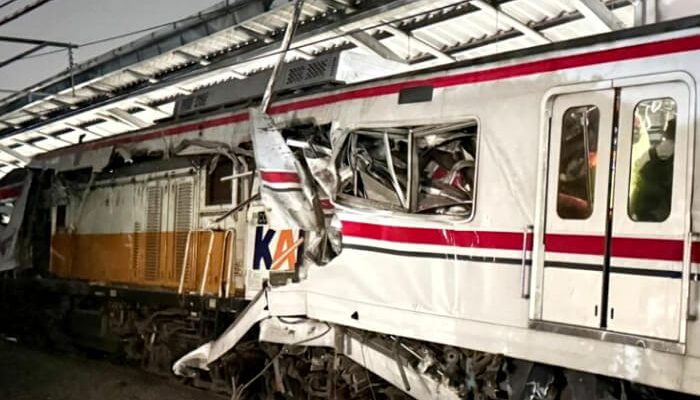 Update Kecelakaan Kereta Bekasi: 14 Meninggal Dunia dan 84 Korban Luka