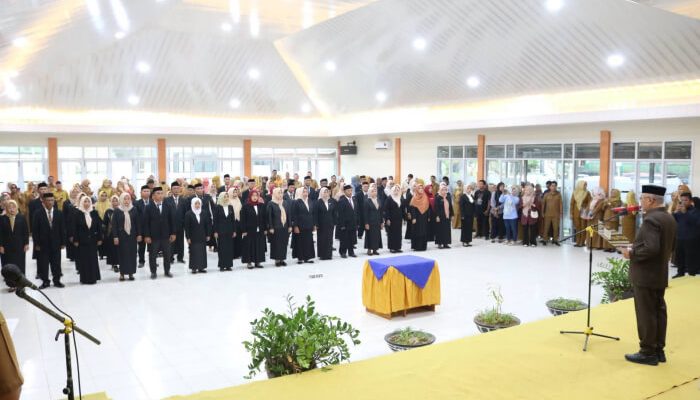 Bupati Sofyan Lantik Puluhan Kepsek: Jalankan Amanah dengan Integritas dan Semangat Pembaruan