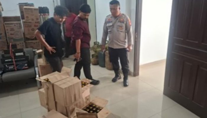 Limboto-Telaga Disapu Bersih, Ratusan Botol Miras Masuk Mako Polres Gorontalo