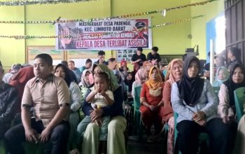 Warga Padengo Kompak Tolak Kades Kembali Aktif Usai Terjerat Kasus Asusila