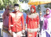 Pulang Kampung, Wali Kota Jakarta Selatan Disambut Adat Mopotilolo