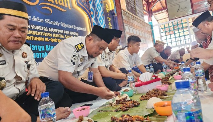 Kalapas Gorontalo Liwet Bersama Seluruh Warga Binaan