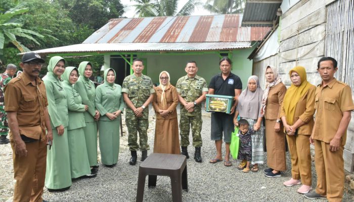 HUT Kodam XIII/Mdk, Korem 133/NW Sambangi Warga Kurang Mampu dan Bagikan Sembako