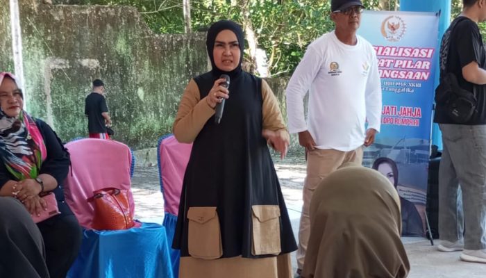 Rahmijati Jahja Gelar Sosialisasi Empat Pilar MPR RI di Desa Barakati