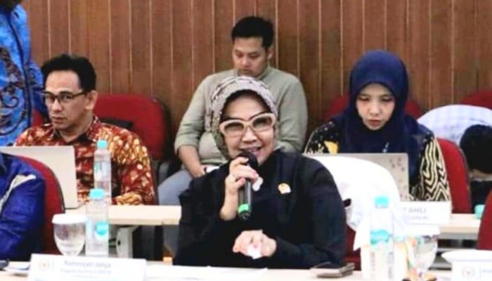 Rahmijati Jahja: UU Ketenaganukliran Gagal Jika Warga Tak Dilibatkan Sejak Awal