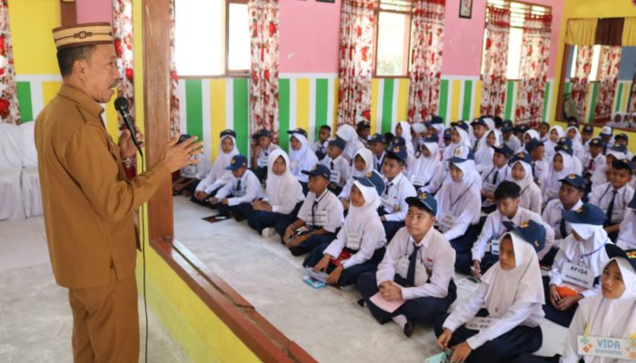 Pastikan MPLS Berjalan Baik, Kadis Dikbud Kabgor Turun Langsung ke Sejumlah Sekolah