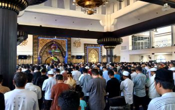 Ba’da Jumat, Jamaah Masjid Baiturrahman Limboto Gelar Shalat Ghaib untuk Rachmat Gobel