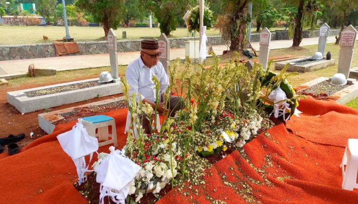 Bupati Gorontalo Ziarah ke TMP Kalibata, Ingat Sosok Rachmat Gobel