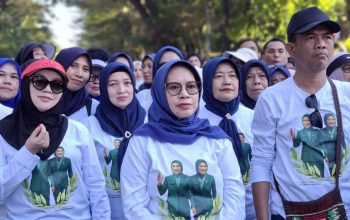 Dukung Gaya Hidup Sehat, Maryam-Venny Ikuti Jalan Sehat Nasional PKK dan Dekranasda