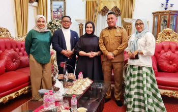 Lestarikan Warisan Budaya, Rahmijati Jahja Dukung Renovasi Masjid Baitur Ridla hingga Makam Raja Panipi