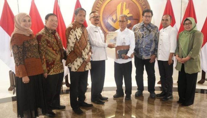 Menteri Transmigrasi Balik ke Jakarta, Komisi III Gerak Cepat Antar Proposal Revitalisasi Infrastruktur