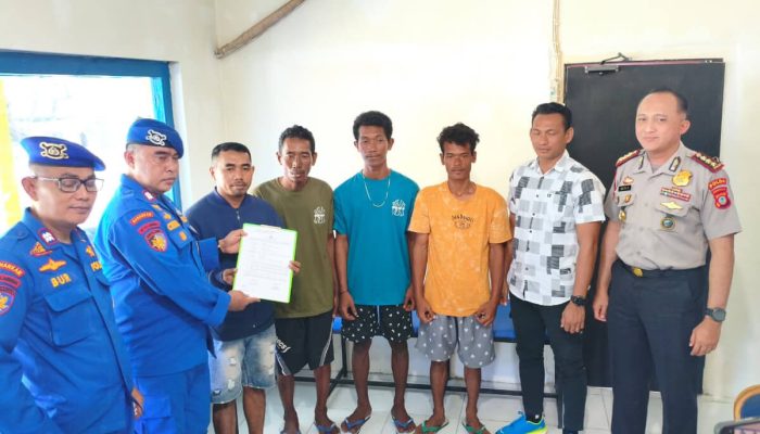Hanyut di Perairan Gorontalo, Tiga Nelayan Malut Selamat dan Diserahkan ke Keluarga