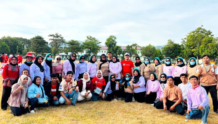 HUT Ke-81 RI, SPPG Tinelo Polda Gorontalo Tanamkan Semangat Persatuan Lewat Gerak Jalan