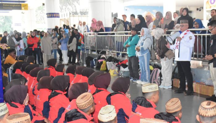 Sofyan Puhi Lepas Kontingen Pramuka Gorontalo ke Jamnas XII 2026 di Cibubur