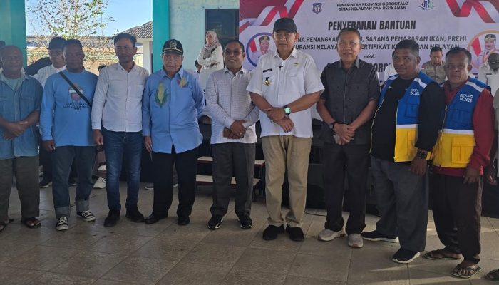 Pokir Anas Jusuf Kembali Terealisasi, Dua Motor Coolbox Disalurkan Untuk Nelayan Bolihutuo dan Rumbia