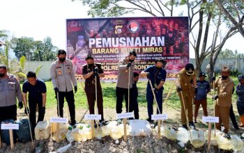 Polres Gorontalo Basmi Penyakit Masyarakat, Ribuan Liter Miras Dimusnahkan