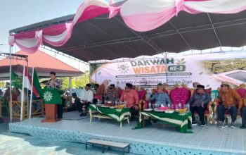 Ketua DPRD Kabgor Apresiasi Dakwah Wisata Muhammadiyah, Serahkan 486 Paket Sembako