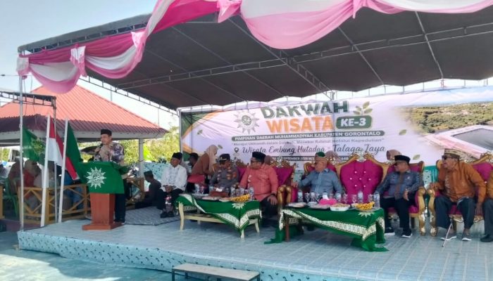 Ketua DPRD Kabgor Apresiasi Dakwah Wisata Muhammadiyah, Serahkan 486 Paket Sembako