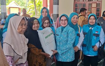Turun Langsung ke Desa, Maryam Sofyan Puhi Kawal Penyaluran CPP