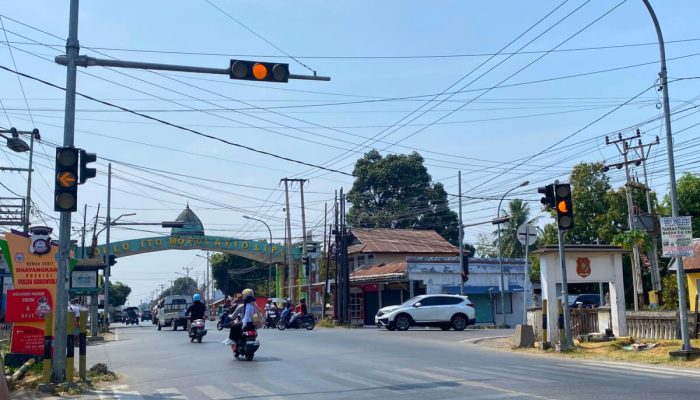 Traffic Light Tak Berfungsi, Persimpangan Limboto-Telaga Biru Mulai Ancam Keselamatan