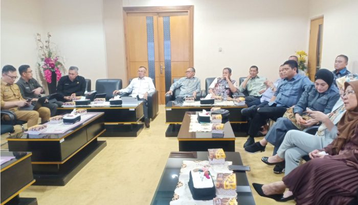 Gaji PPPK Berpotensi Ditanggung Pusat, Banggar Bidik Ruang Fiskal Baru
